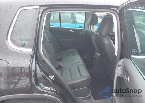 2017 Volkswagen Tiguan Wolfsburg Edition z USA, uszkodzony, nr VIN WVGRV7AX8HW502577